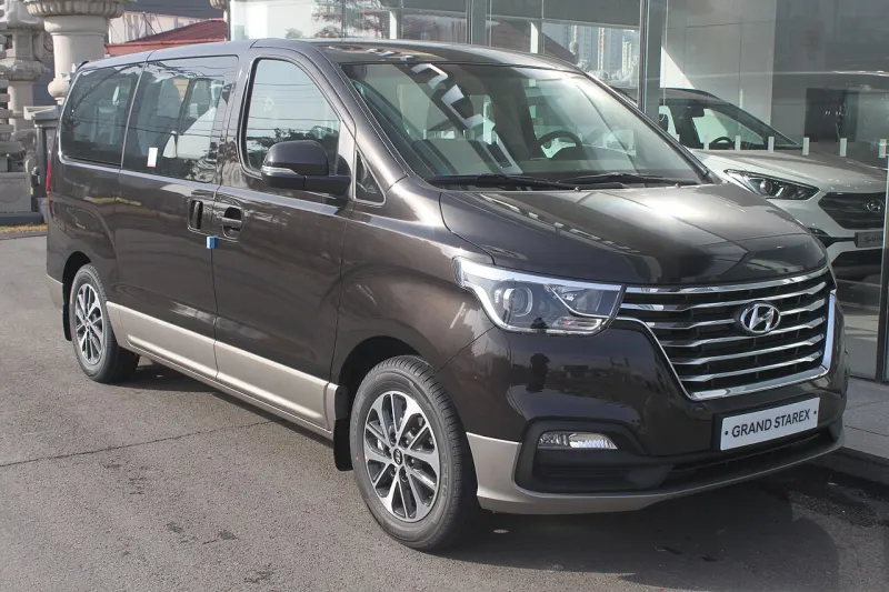 Hyundai H-1 Starex VIP 12 Places