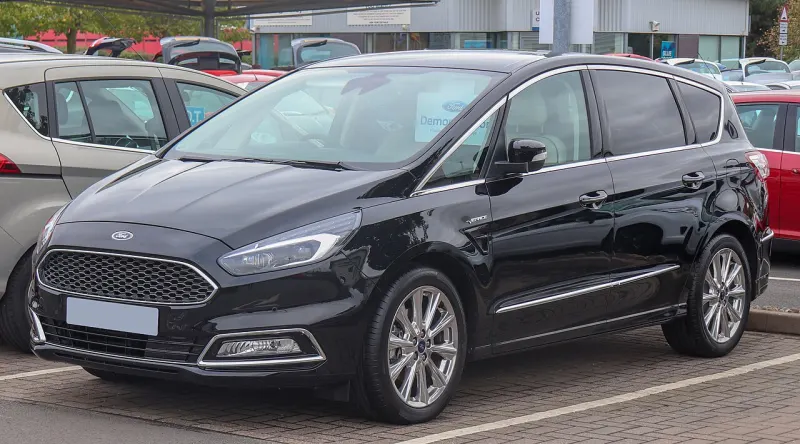 Ford S-Max ST-Line Hybrid 7P